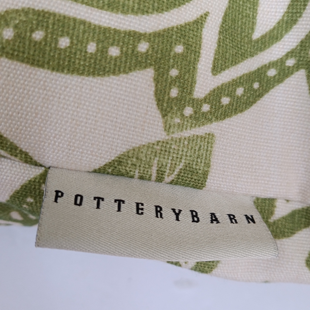 Pottery Barn Indoor/Outdoor Green & White Palampore Pillow 20" x 20" - Picture 4 of 4